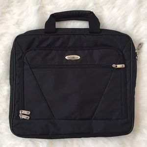 Small Samsonite case